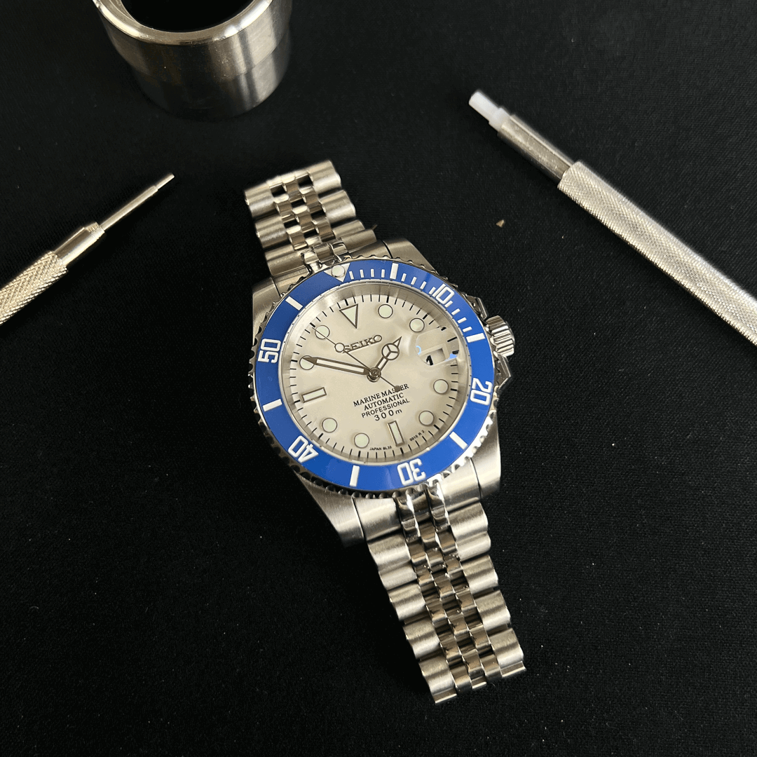 SUB 40 White/Blue - Seiko NH35 Automatic